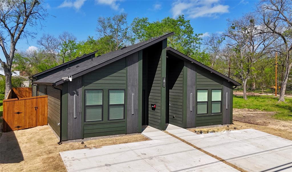 1811 Washington Street