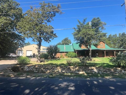 A home in Pottsboro