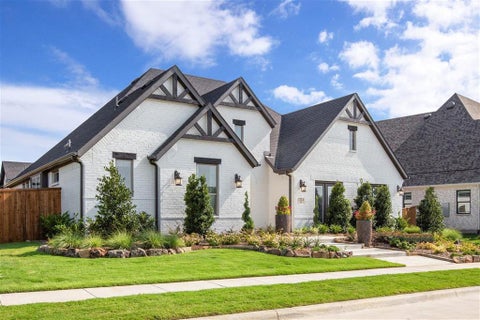 Photo of 4016 Bluebonnet Court, Aubrey, TX 76227 (MLS # 21420857)