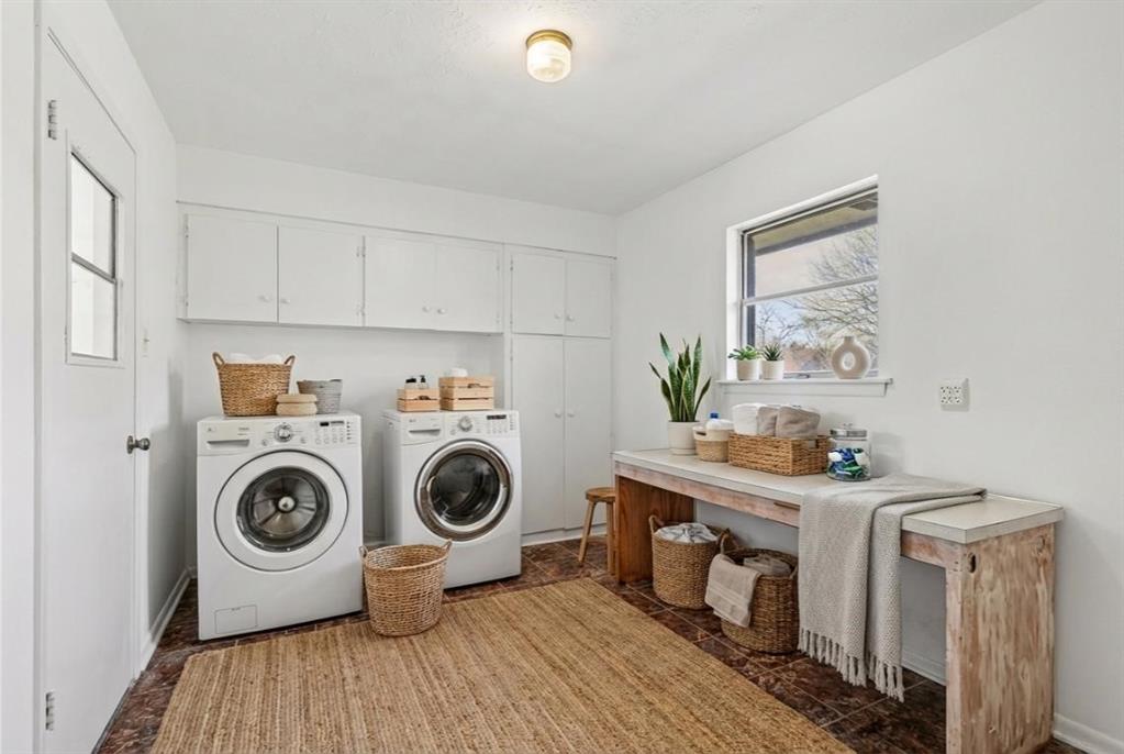 Colonial Estate #2 - Residential