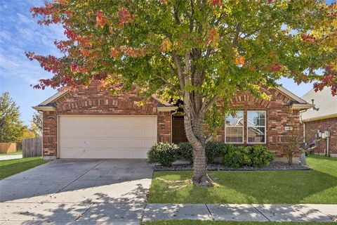 5801 Greenmeadow Drive Denton TX 76226