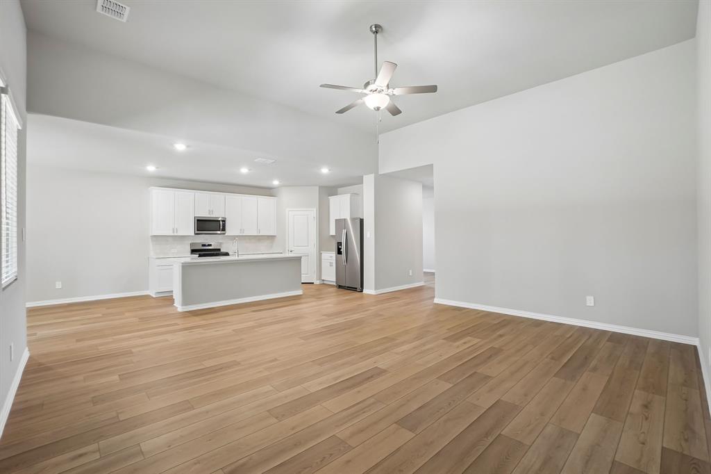 2401 Grand Teton Drive