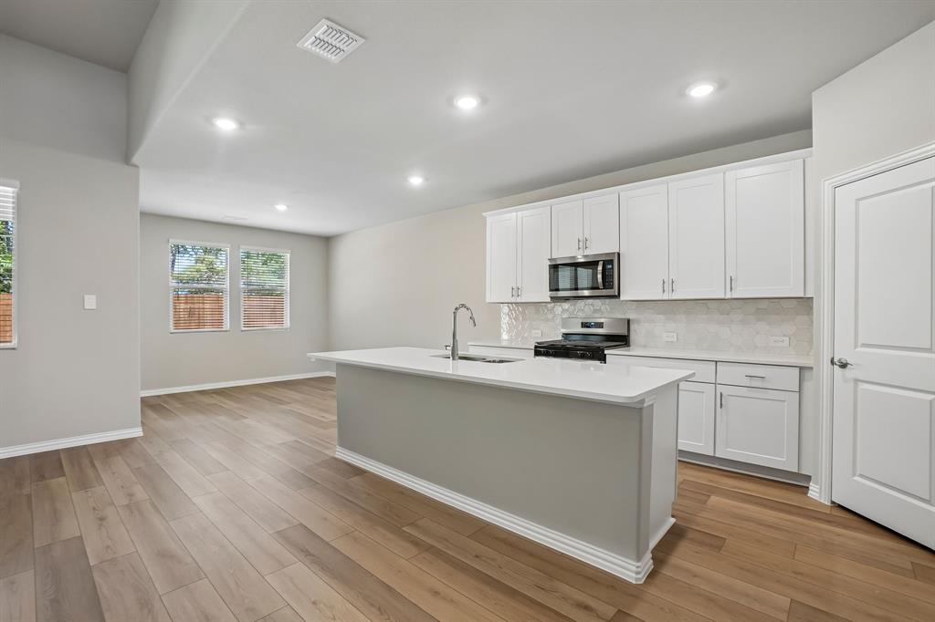 2401 Grand Teton Drive