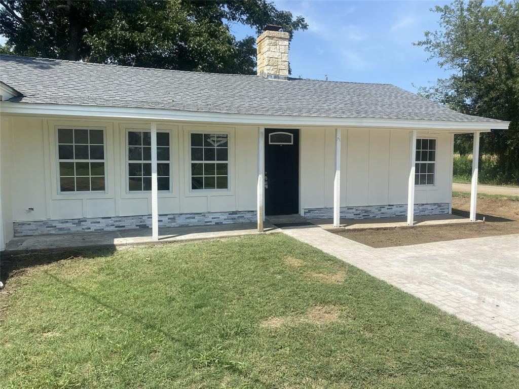 Photo of 209 W 5th Street, Tolar, TX 76476 (MLS # 21350020)