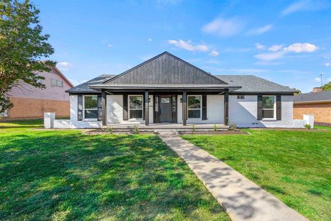 3841 Shady Hollow Lane Dallas TX 75233
