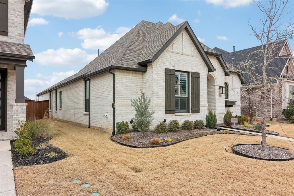 8128 Legacy Trail