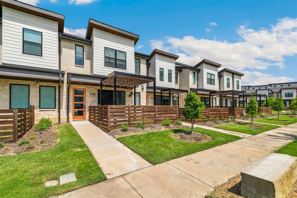 750 Bandera Court