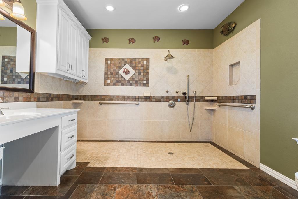 S 96 & 97 Waters Edge Ra - Residential