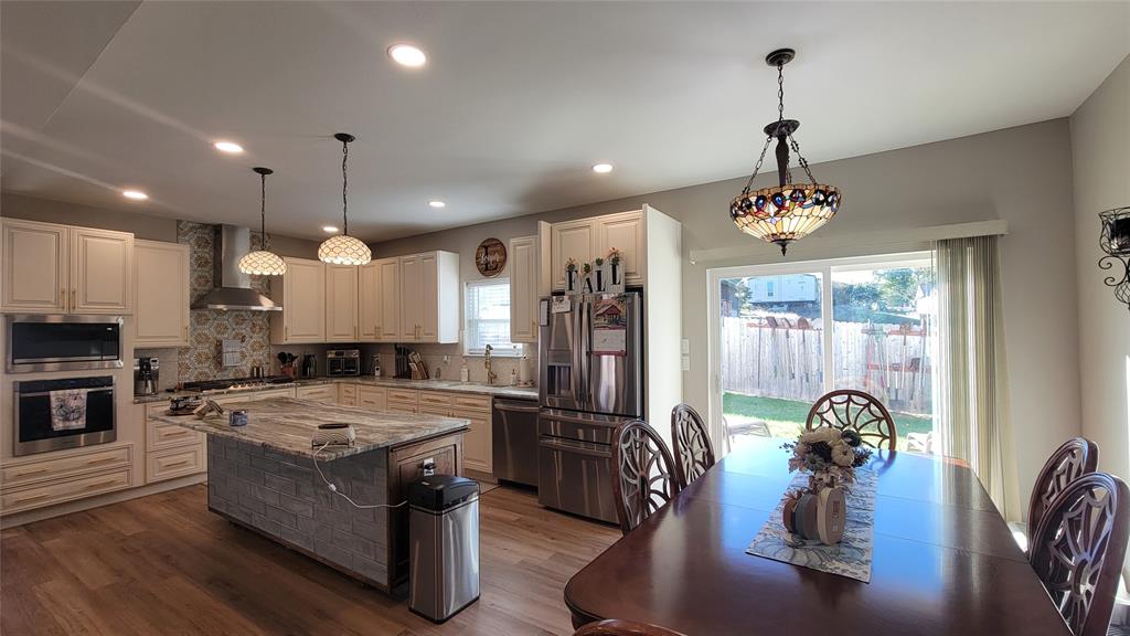 4142 County Road 893