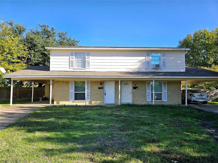 REFRIGERATOR INCLUDED.Welcome home to this beautifully updated 3-bedroom, 1.5-bathroom half-plex! Thoughtfully renovated, this home features modern upgrades throughout, including stunning granite countertops in the kitchen. The open layout seamlessly connects the living areas, making it perfect for entertaining or relaxing with family., making this move-in ready! Step outside to a spacious backyard, perfect for gardening, hosting BBQs, or enjoying your private outdoor space.  Enjoy the convenient location to US-75. Don't miss this opportunity