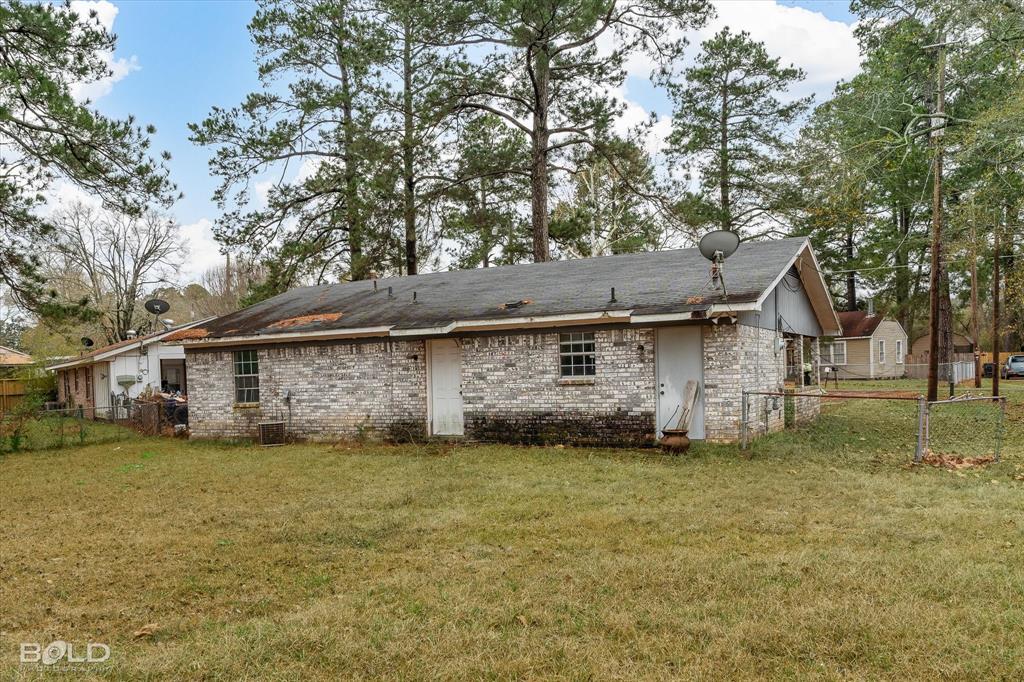 Shreveport, Louisiana 71129, United States, 3 Bedrooms Bedrooms, ,2 BathroomsBathrooms,Residential,Pending,11621