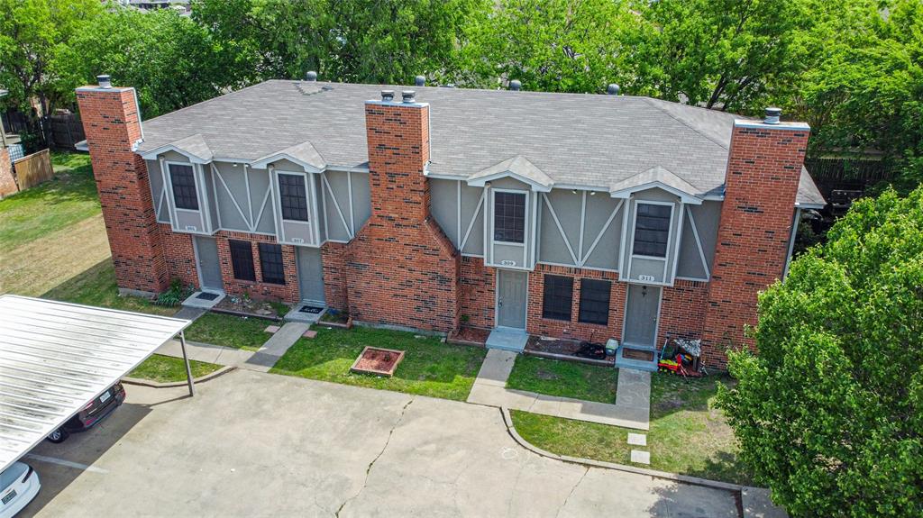 305 Cambridge Drive