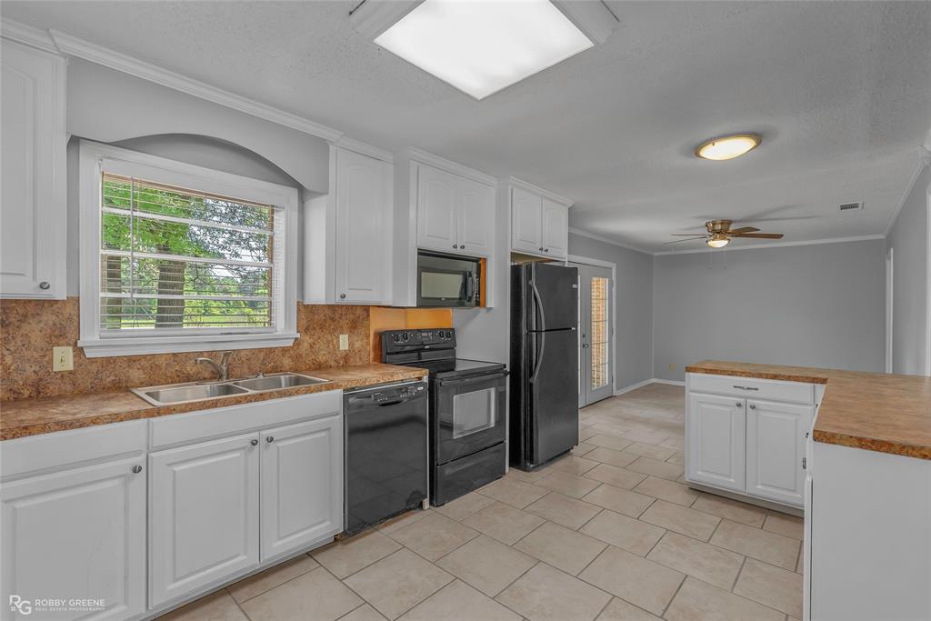 Shreveport, Louisiana 71118, United States, 3 Bedrooms Bedrooms, ,2 BathroomsBathrooms,Residential,Contingent,105350