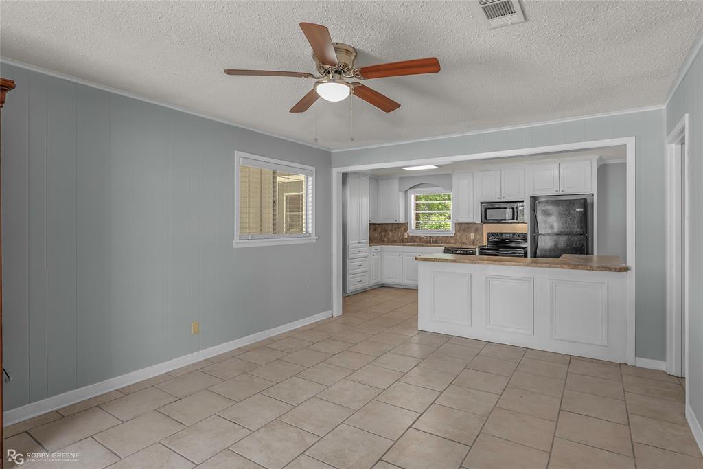 Shreveport, Louisiana 71118, United States, 3 Bedrooms Bedrooms, ,2 BathroomsBathrooms,Residential,Contingent,105350