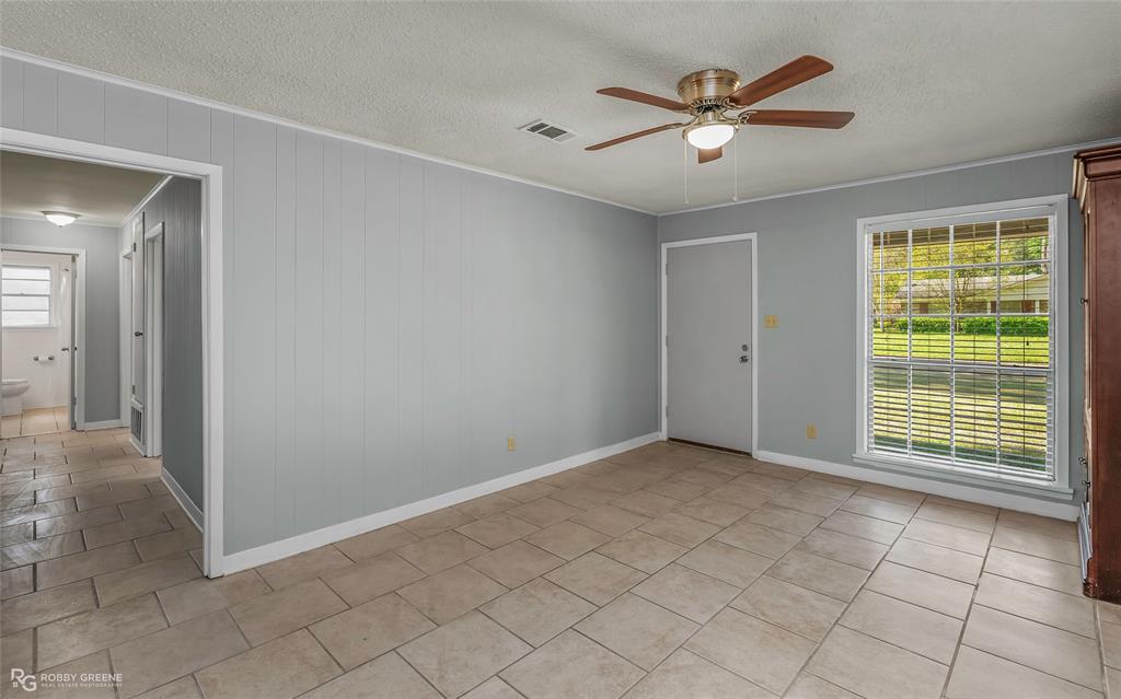 Shreveport, Louisiana 71118, United States, 3 Bedrooms Bedrooms, ,2 BathroomsBathrooms,Residential,Contingent,105350