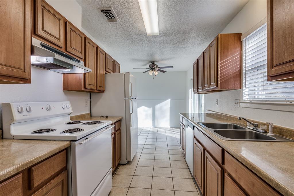 Whitworth 2 - Residential Lease