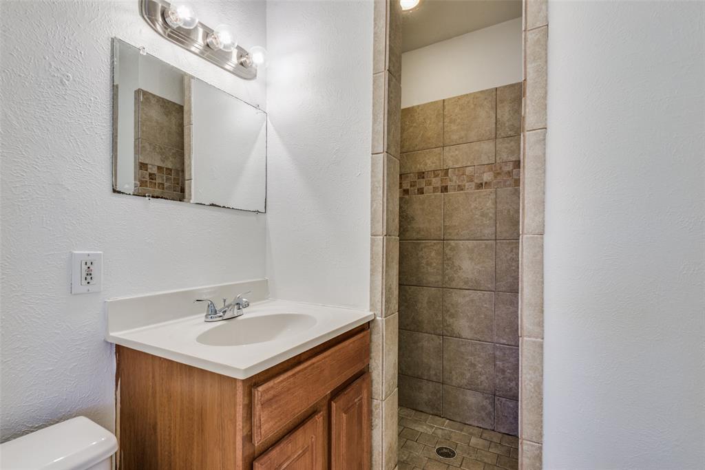 Whitworth 2 - Residential Lease