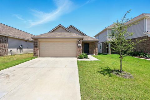 Photo of 105 Musgrove Road, Everman, TX 76140 (MLS # 21212446)