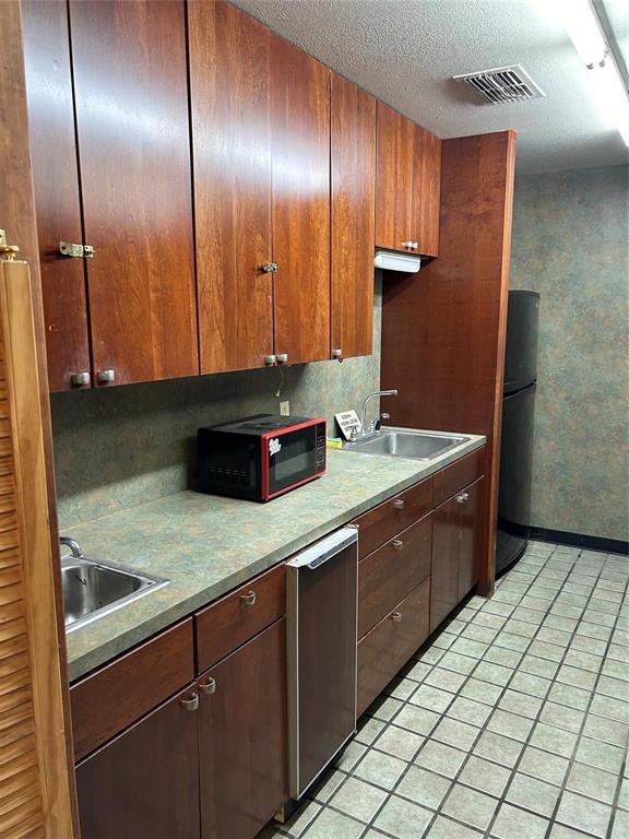 Ot Abilene - Commercial Lease