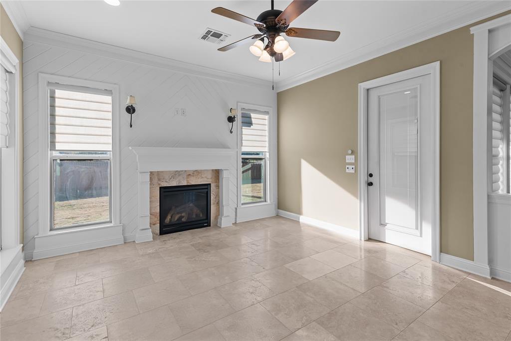 Twelve Oaks - Residential