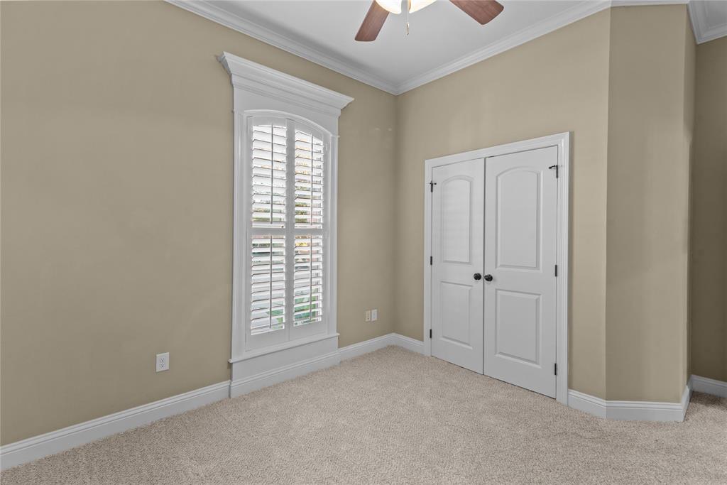 Twelve Oaks - Residential