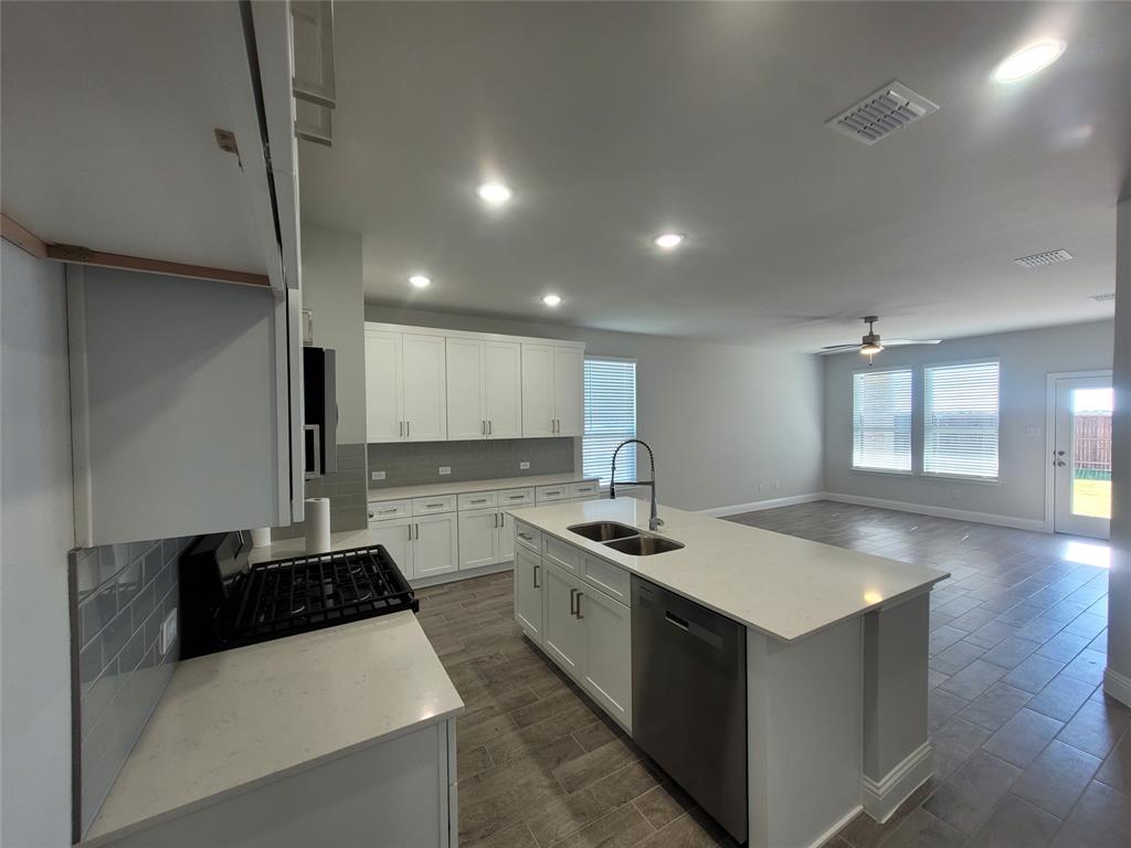 BELLAGIO - Residential Lease