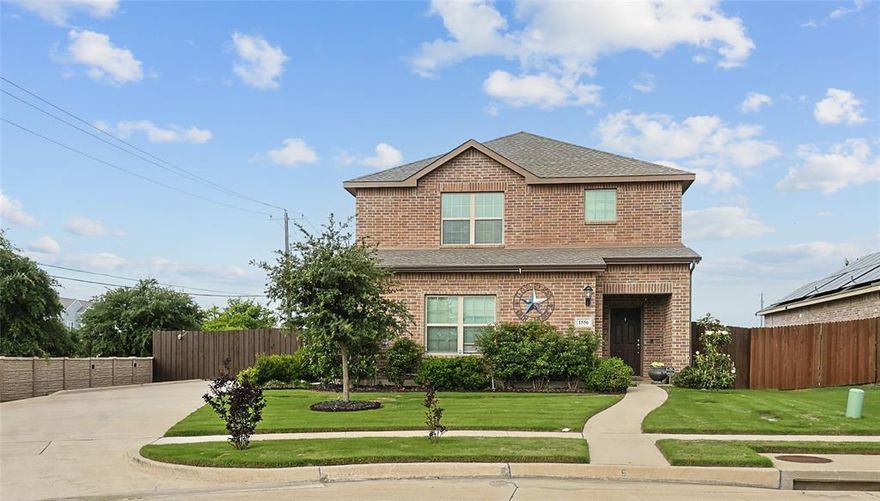 Welcome to 1556 Woodlake Dr in the heart of Waxahachie! This charming 3-bedroom, 2.5-bath home is tucked away in a quiet cul-de-sac, offering both privacy and a peaceful neighborhood setting. This home is equipped with a NEW ROOF! The property features an oversized driveway with convenient access to the backyard and garage—perfect for extra parking, entertaining, or storing recreational vehicles. Inside, you’ll find a comfortable layout ideal for everyday living and hosting guests. Don’t miss the opportunity to make this well-located home yours!