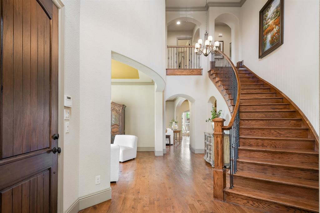 5859 Shoreside Bend