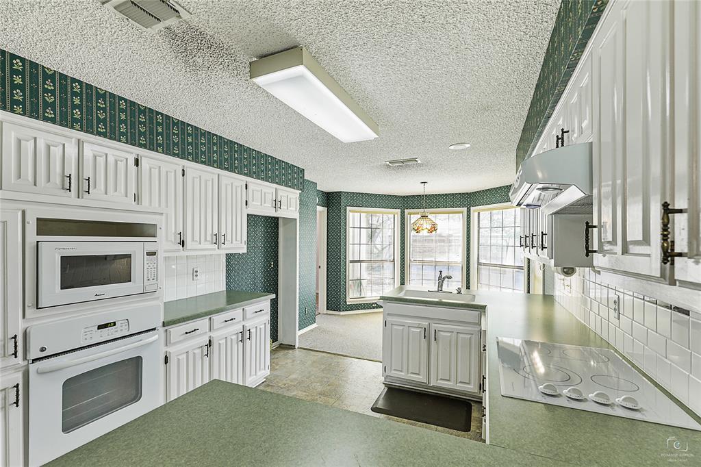 1908 Highland Park Circle