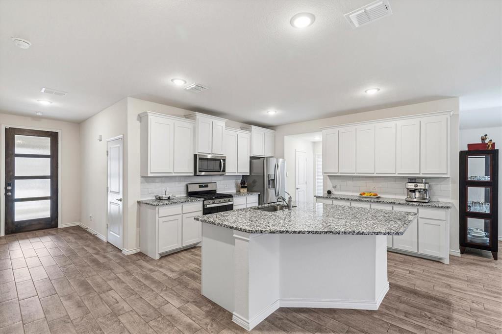 8133 Danny Scarth Lane