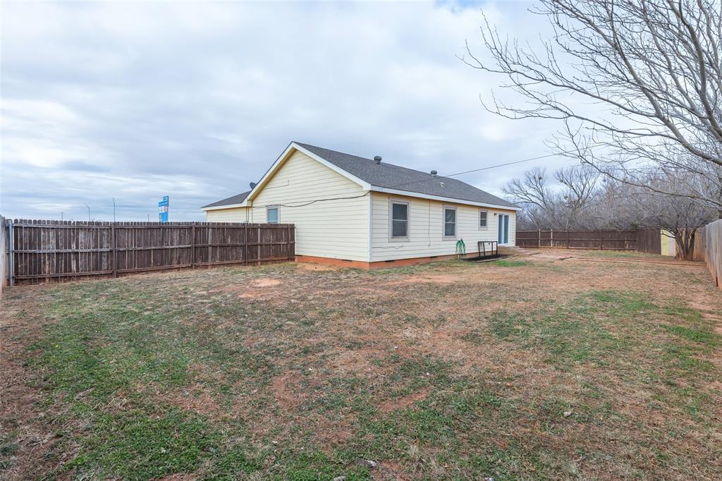 3341 W Stamford Street