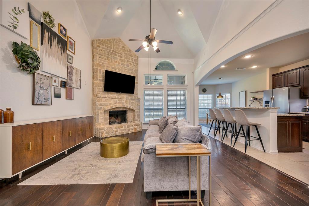 9428 Chuparosa Drive