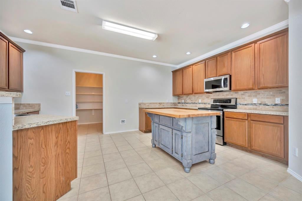 5728 Mountain Stream Trail