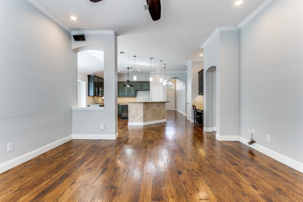 6 Hideaway Court