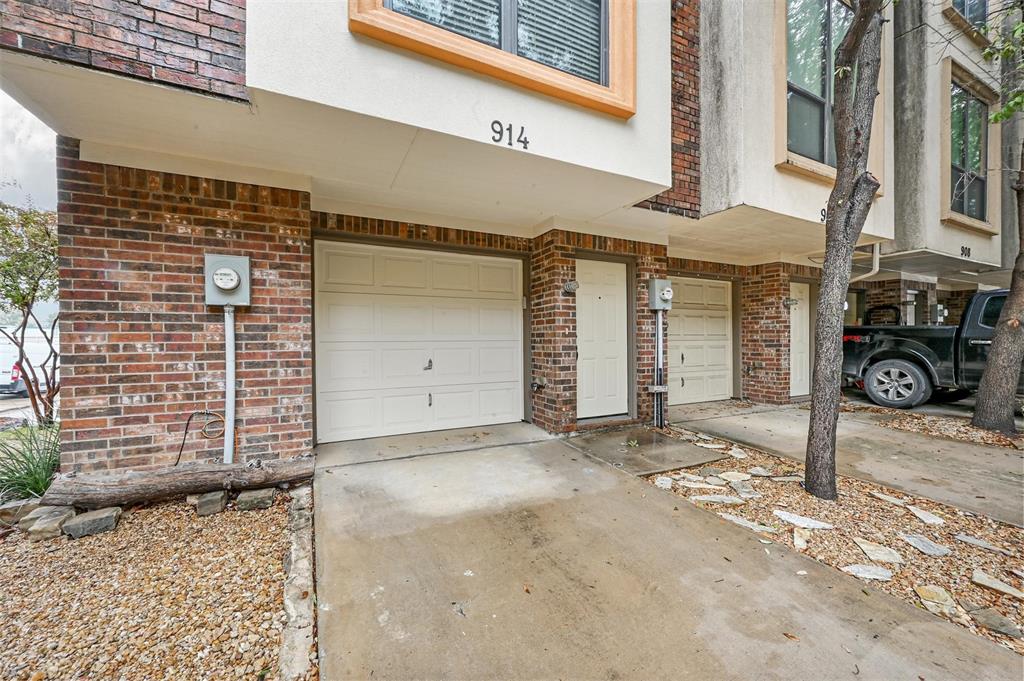 South Center Street Twnhms - Residential Lease