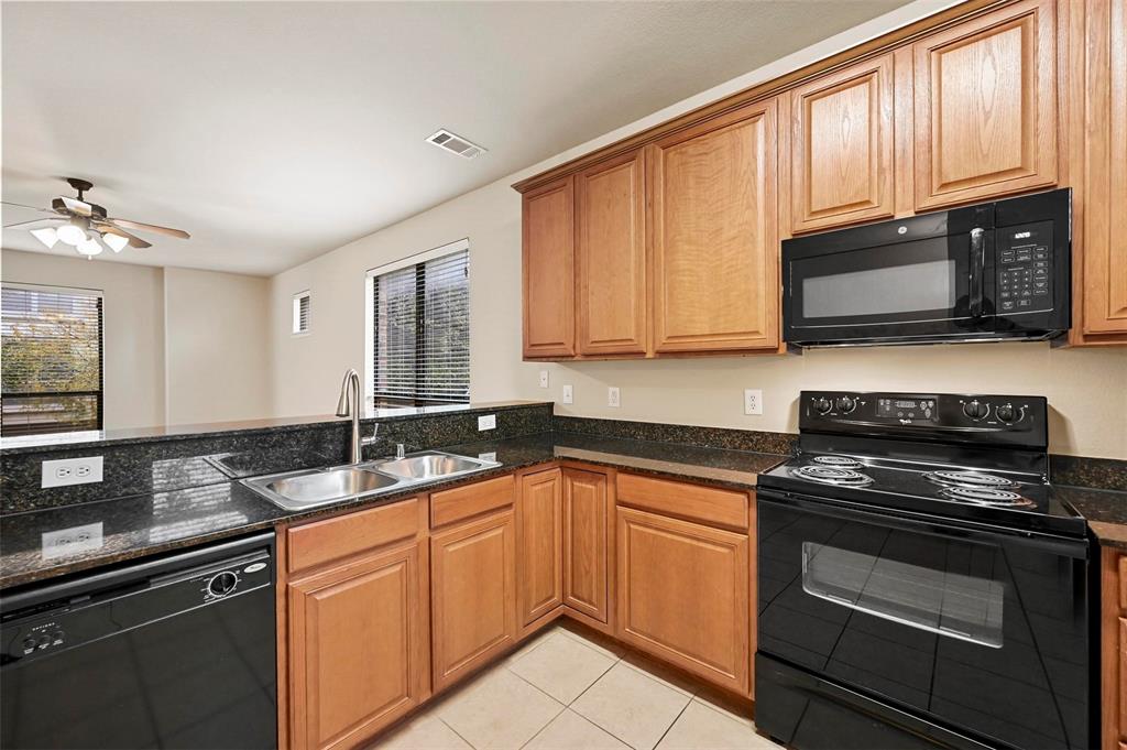 South Center Street Twnhms - Residential Lease