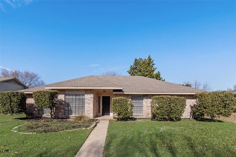 811 Katherine Court Cedar Hill TX 75104