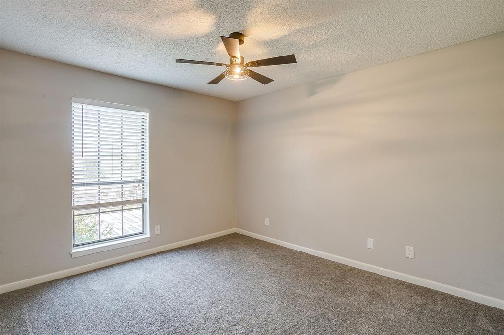 Chasewood Oaks Condo - Residential