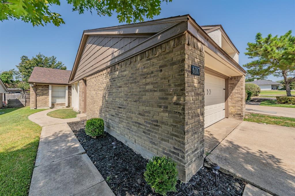 Trails 02 - Residential