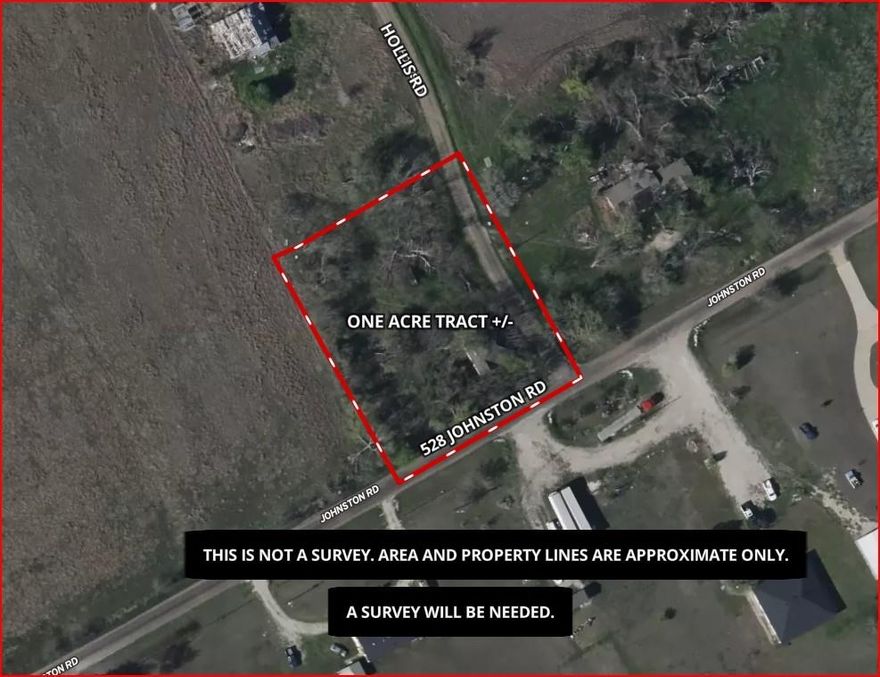 ONE ACRE LOT. No  Deed Restrictions, No Zoning, No HOA, Outside City Limits,  Corner Lot, NO CITY TAXES, Not in a platted subdivision.
This is a rare find of a one acre tract in the country that is not in a subdivision with lots of rules.  Build your country home, have a business, Double wide, single wide ok.  Quick access  to  Interstate 35E a few miles south of Waxahachie. Value on the tax rolls is $154,000. There is an old house on the property that is counted as of minimal value, has been vacant for many years, and may be considered a tear down. Some clean up of heavy brush and debris is needed on the lot as well. The seller will not finance.  Buyers are responsible to  determine the availability of utilities and the proper school district as well as any and all building or other regulations.