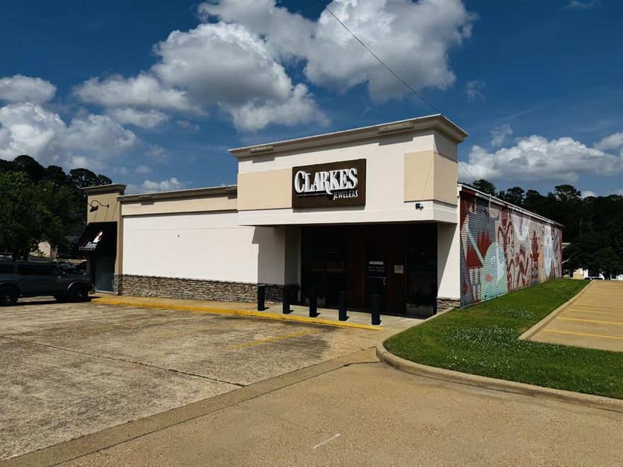 Fully leased income producing strip center in the heart of South Highlands, positioned in front of Pierremont Mall and across Line Avenue from Uptown Shopping Center. Tenants include: Clarkes Jewelers, At Home Academy, Duncan Optical, and Leonard's Jewelers.

Zoned C-UC (Commercial-Urban Core). 29 parking spaces. Lot is .28 acres, 80' wide by 150' deep.

Income & Expense, Rent Roll and Lease Agreements available upon request, however prospective buyers must sign a non-disclosure agreement. Floor plans attached.