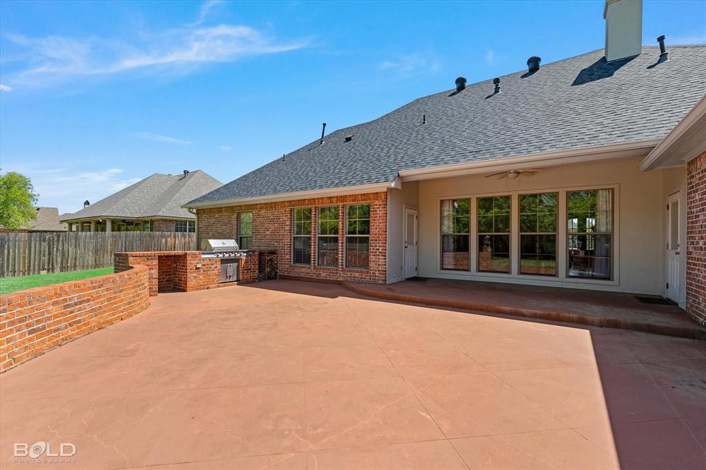 Bossier City, Louisiana 71111, United States, 5 Bedrooms Bedrooms, ,4 BathroomsBathrooms,Residential,Active,108924