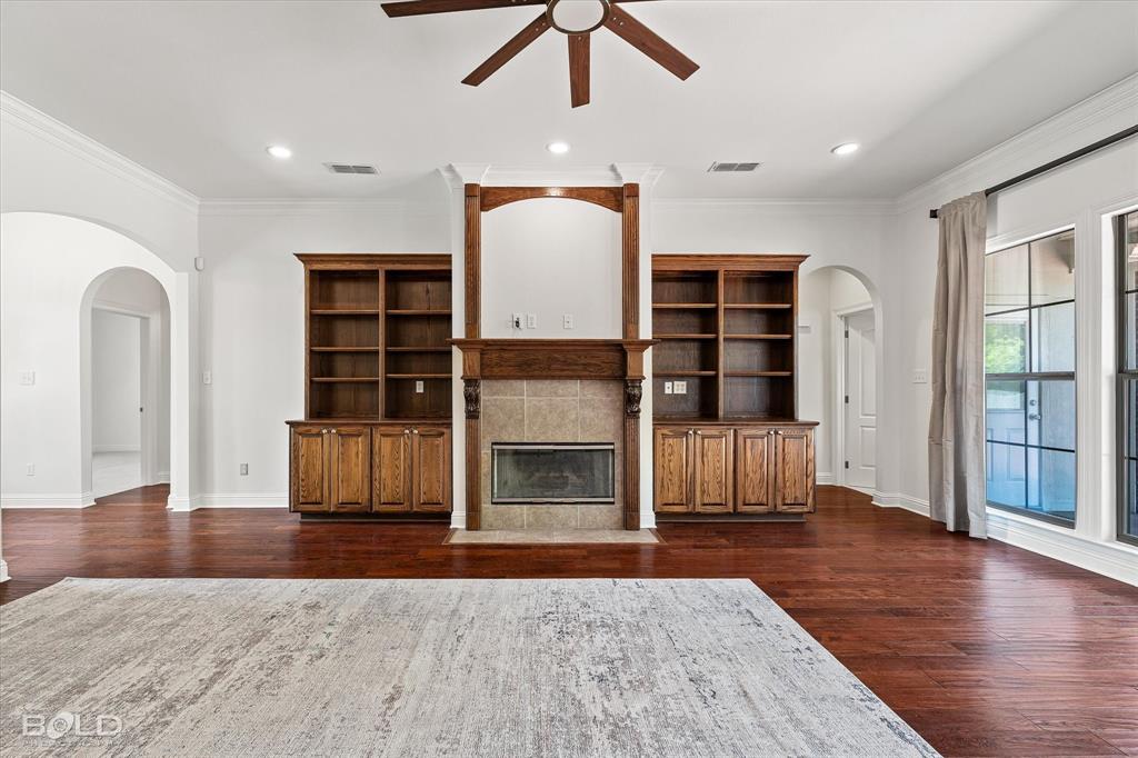 Bossier City, Louisiana 71111, United States, 5 Bedrooms Bedrooms, ,4 BathroomsBathrooms,Residential,Active,108924