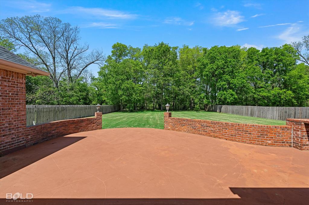 Bossier City, Louisiana 71111, United States, 5 Bedrooms Bedrooms, ,4 BathroomsBathrooms,Residential,Active,108924