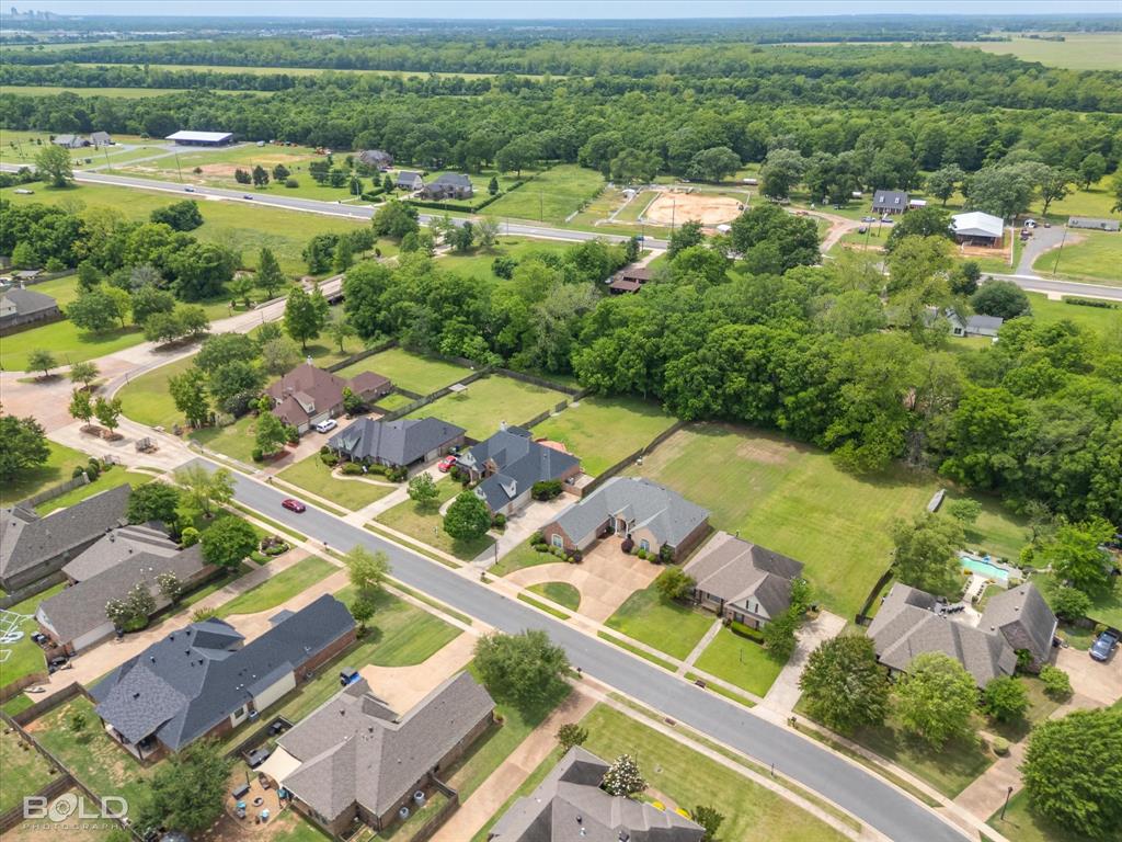 Bossier City, Louisiana 71111, United States, 5 Bedrooms Bedrooms, ,4 BathroomsBathrooms,Residential,Active,108924