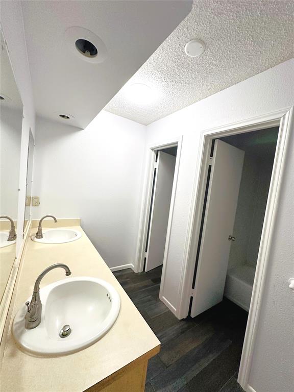 Files Valley - Commercial Sale