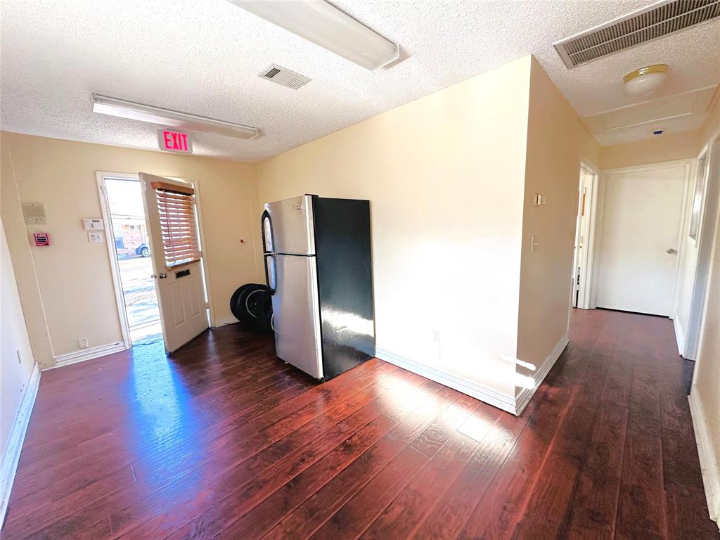 Files Valley - Commercial Sale