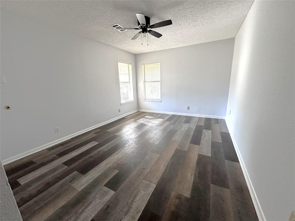 Files Valley - Commercial Sale