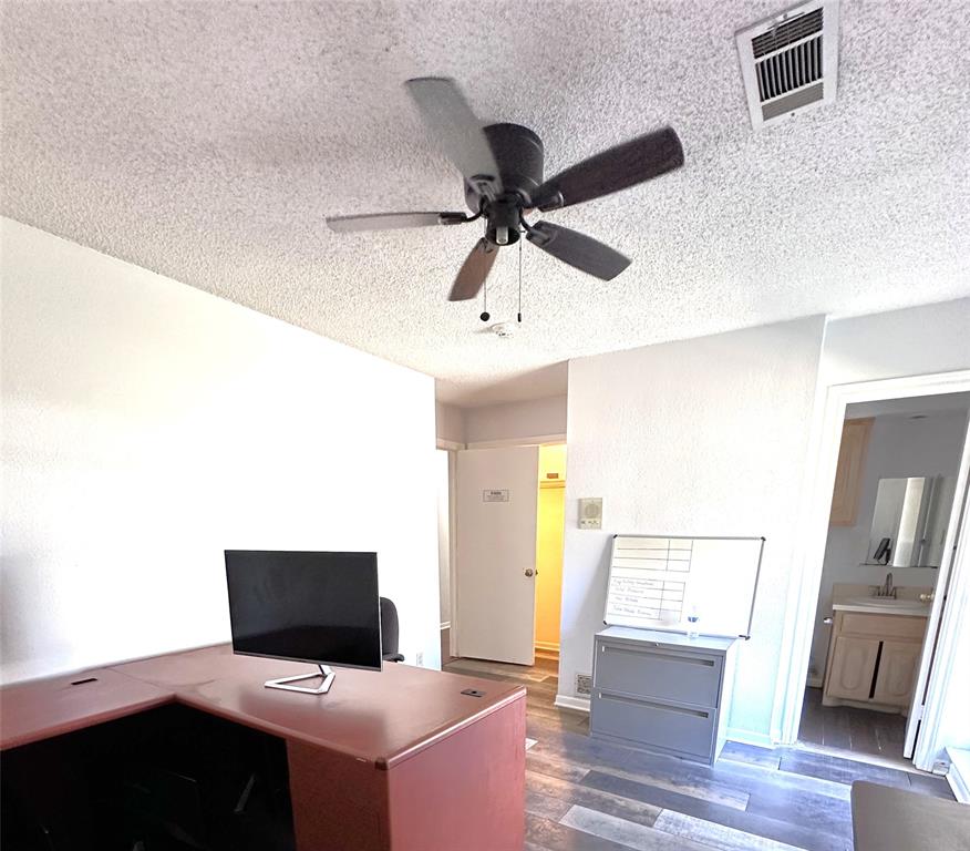 Files Valley - Commercial Sale