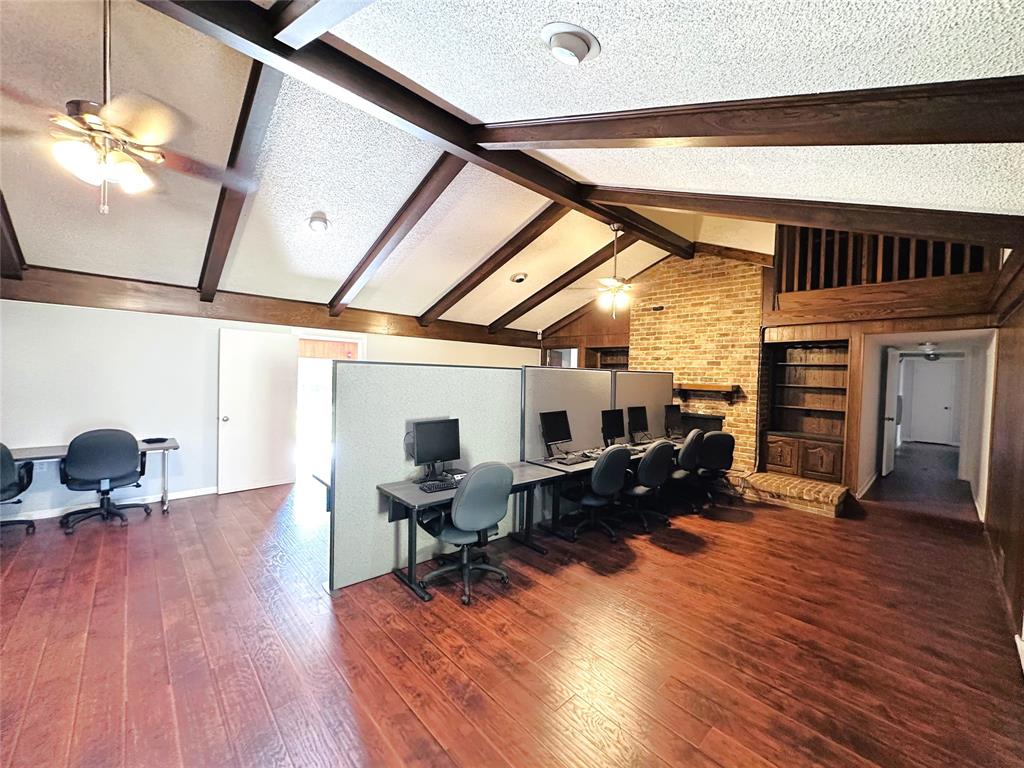 Files Valley - Commercial Sale